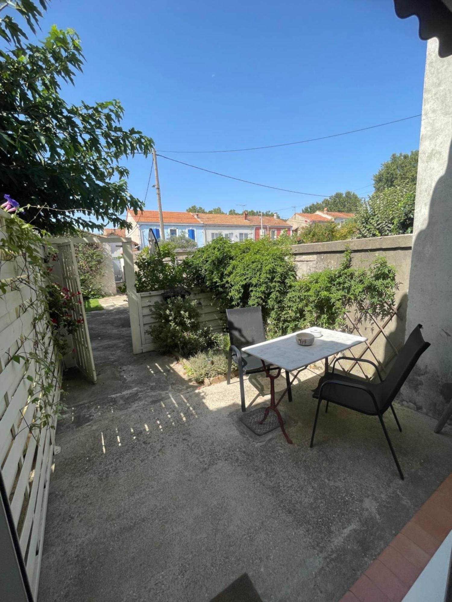 L'Annexe Apartment Arles Luaran gambar